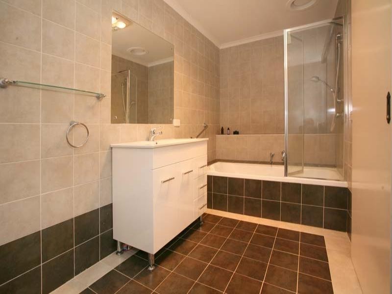 12 Eastleigh Drive, Glen Waverley VIC 3150