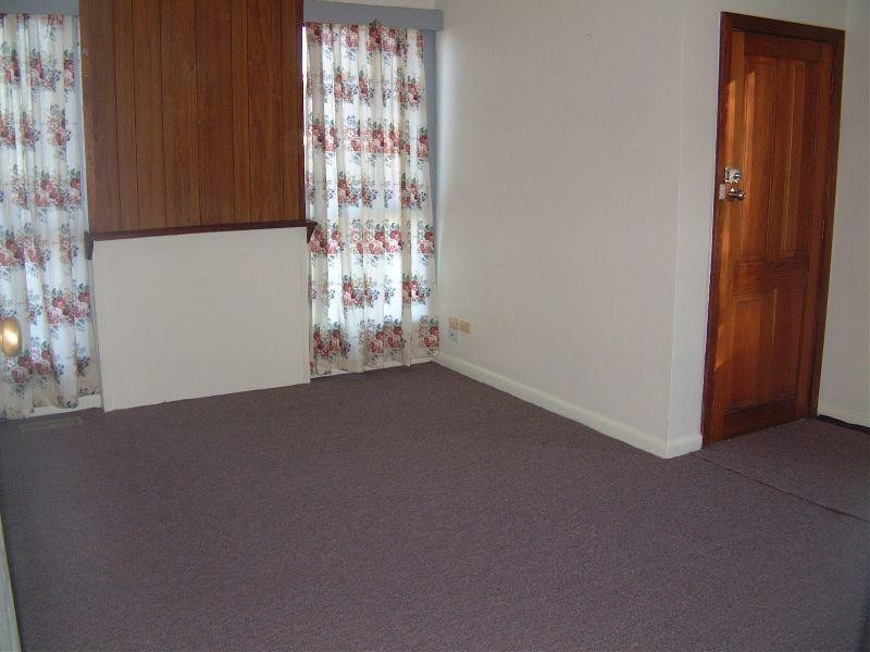 25 Deakin Crescent, Dandenong North VIC 3175