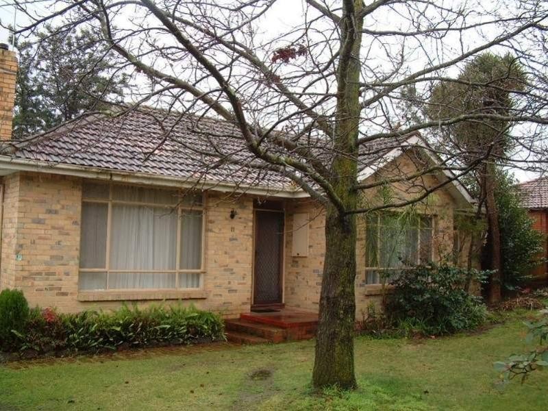 11 Fraser Street, Glen Waverley VIC 3150