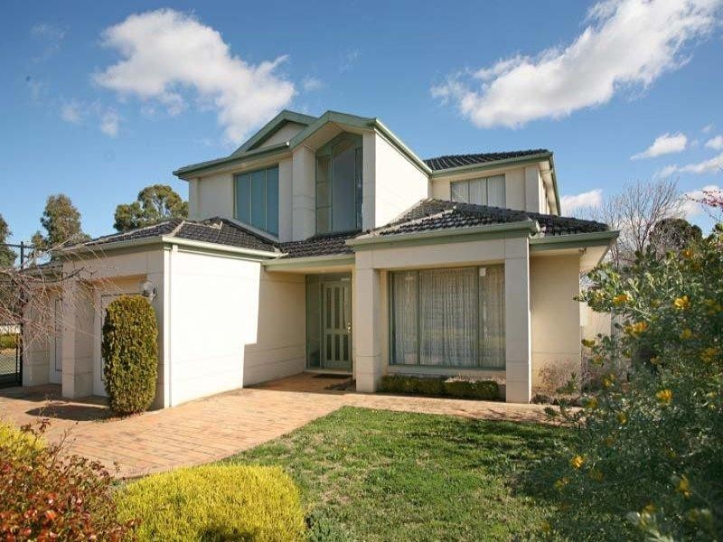 2 Latham Court, Glen Waverley VIC 3150