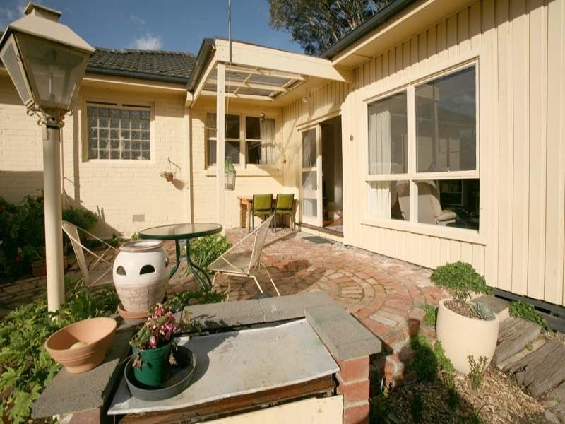 17 Joy Street, Mount Waverley VIC 3149