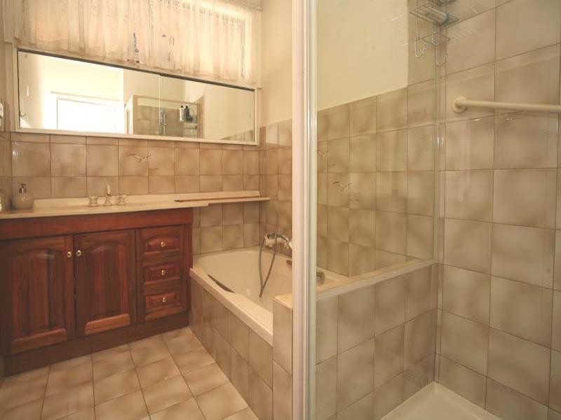 31 Lebanon Crescent, Mulgrave VIC 3170