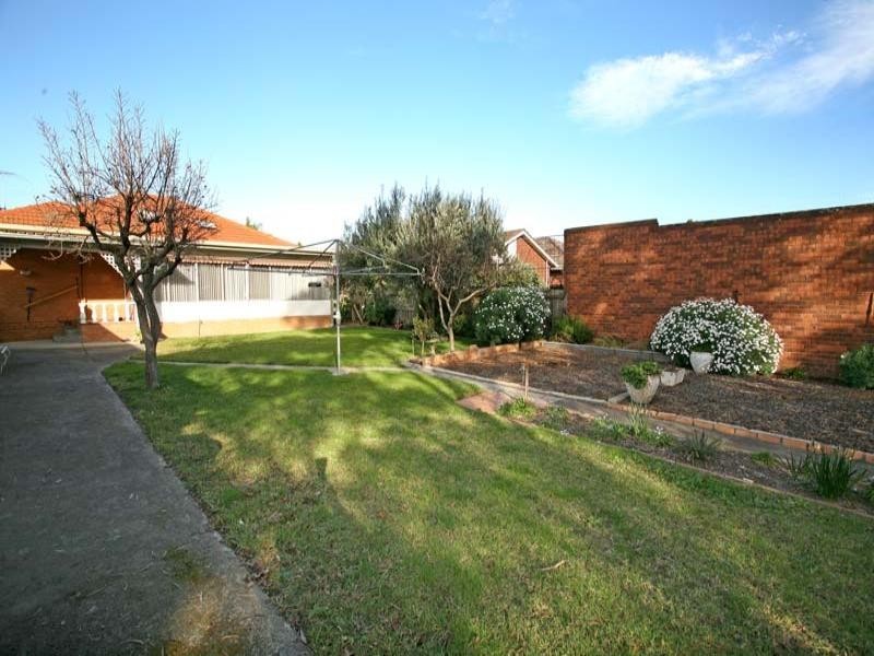 31 Lebanon Crescent, Mulgrave VIC 3170