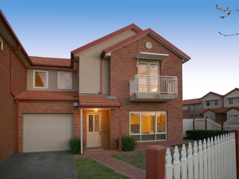 14/1 McKelvie Court, Glen Waverley VIC 3150