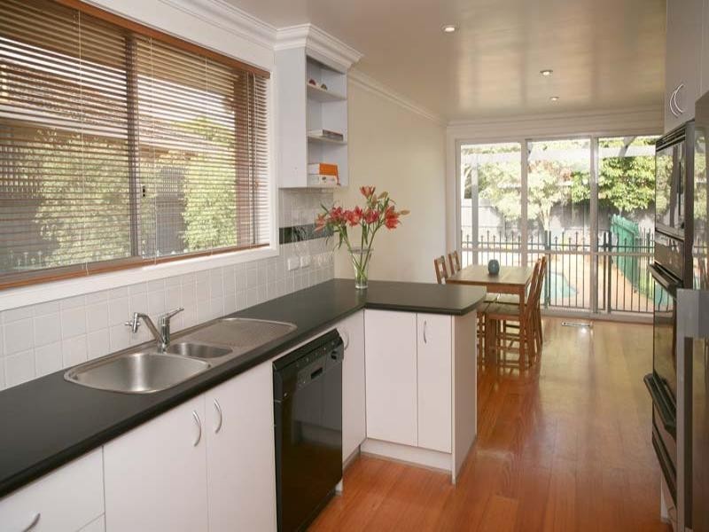 9 Ilora Court, Glen Waverley VIC 3150