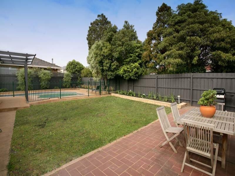 9 Ilora Court, Glen Waverley VIC 3150