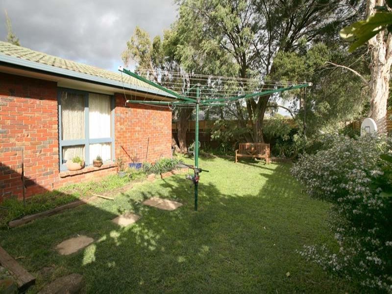 77 Chancellor Drive, Wheelers Hill VIC 3150