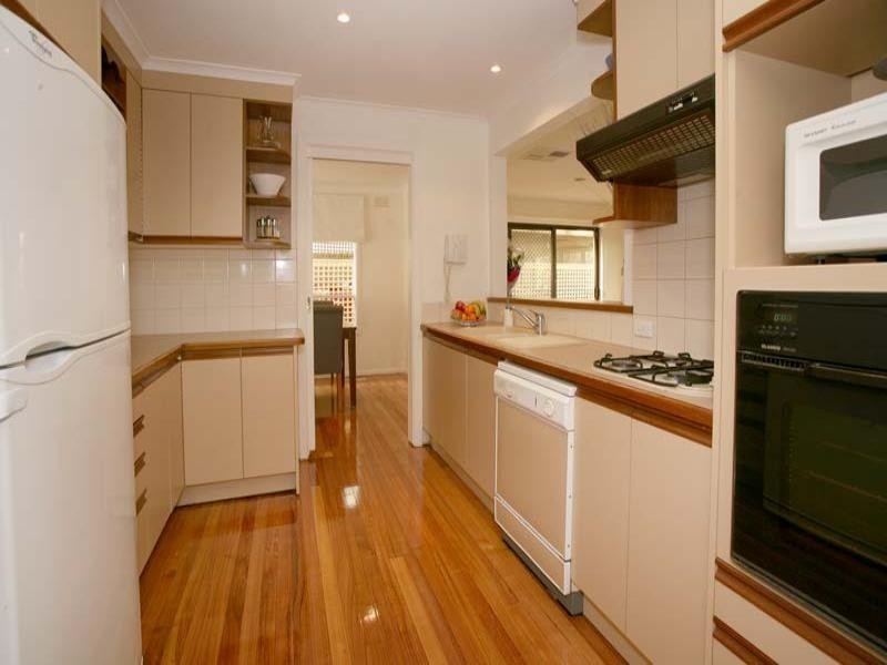 10 Parvin Court, Vermont South VIC 3133