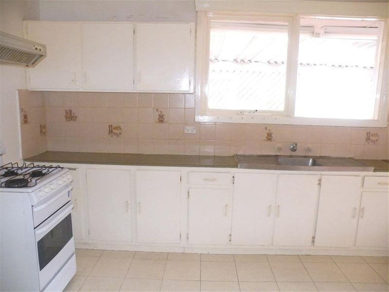 40 Kinnoull Grove, Glen Waverley VIC 3150