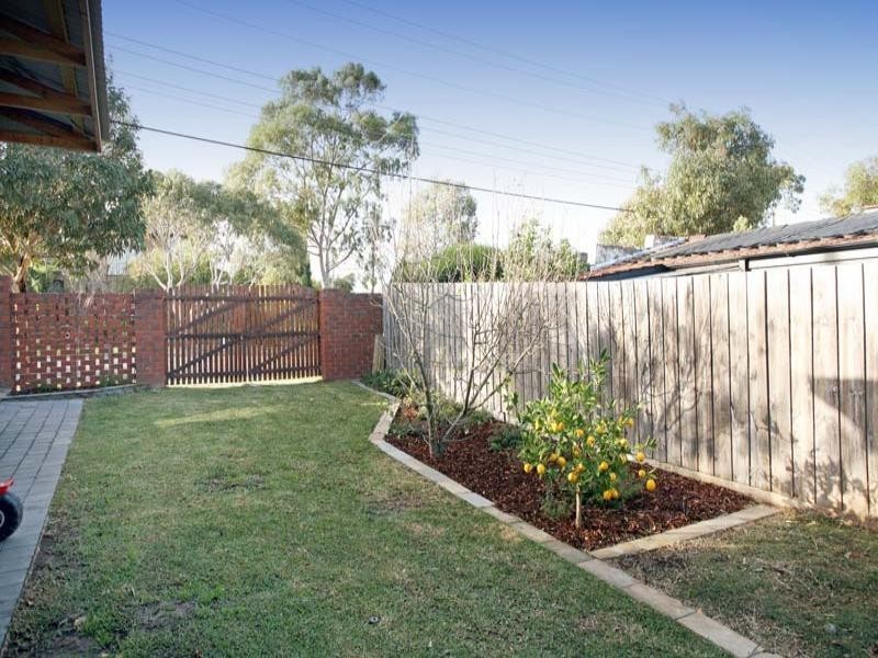 2 Yandell Close, Vermont South VIC 3133