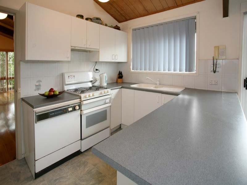 3 Landsborough Avenue, Wheelers Hill VIC 3150