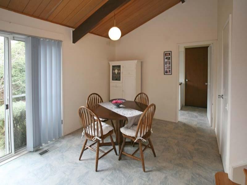 3 Landsborough Avenue, Wheelers Hill VIC 3150