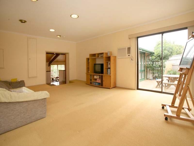 3 Landsborough Avenue, Wheelers Hill VIC 3150