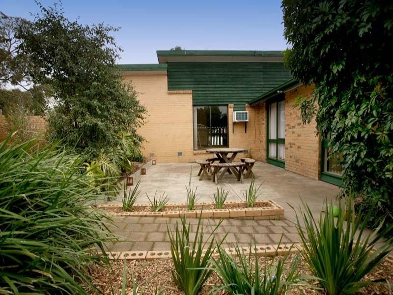 3 Landsborough Avenue, Wheelers Hill VIC 3150