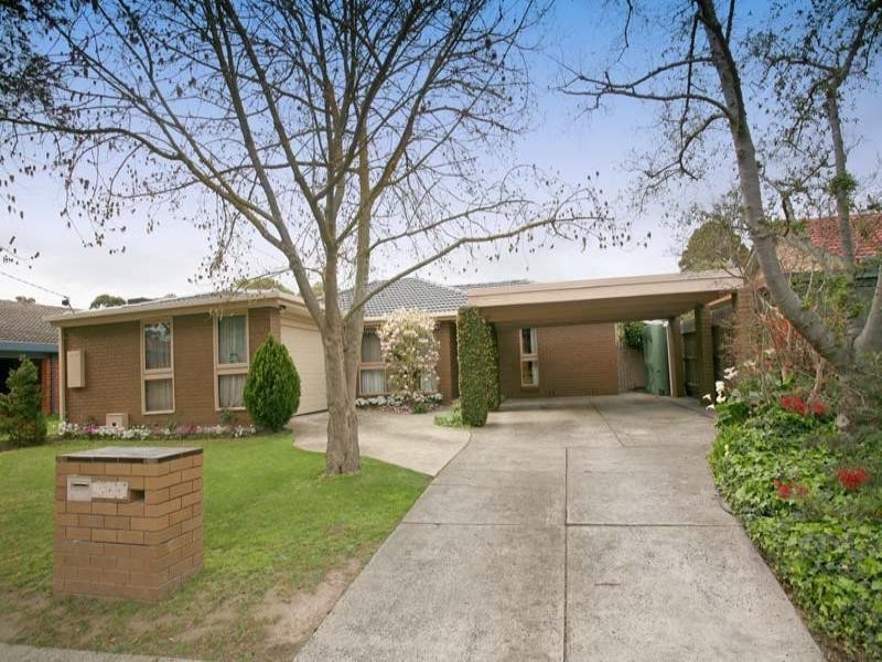 116 King Arthur Drive, Glen Waverley VIC 3150