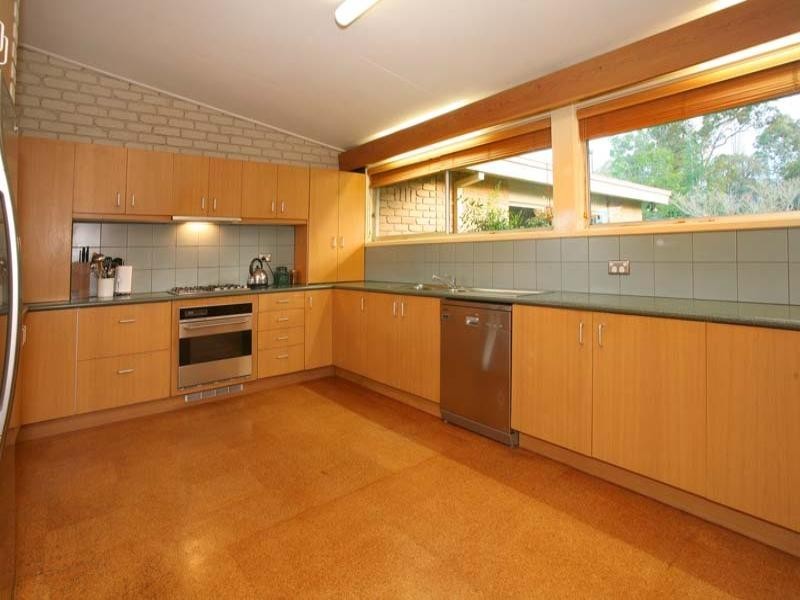 6 Fairview Avenue, Wheelers Hill VIC 3150