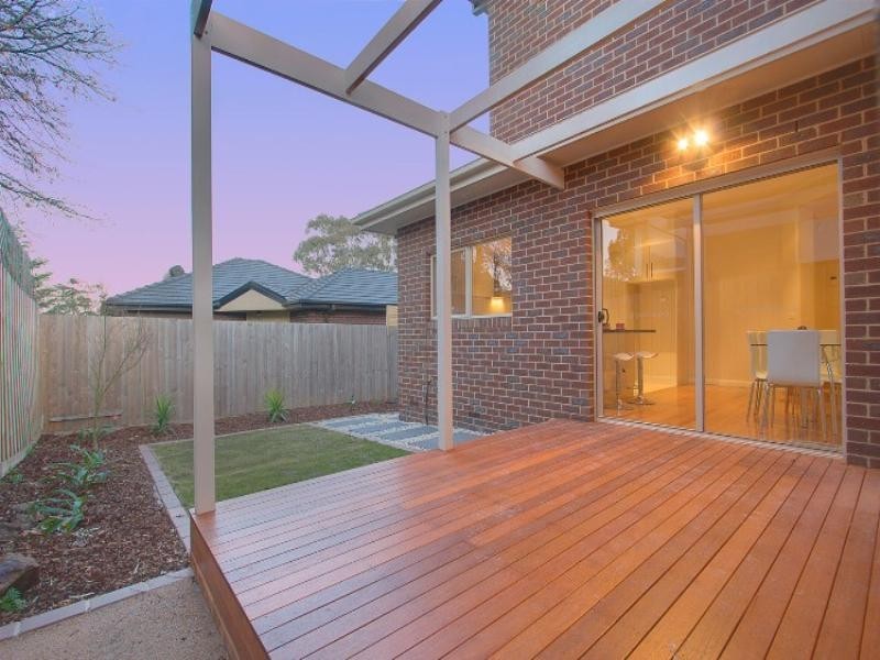 2/8 The Ridge, Glen Waverley VIC 3150