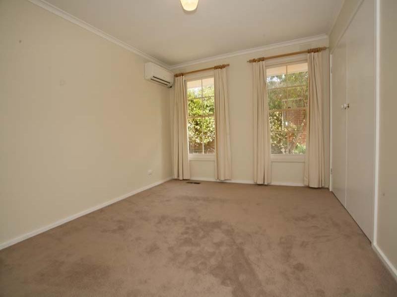 76 Glen Tower Drive, Glen Waverley VIC 3150