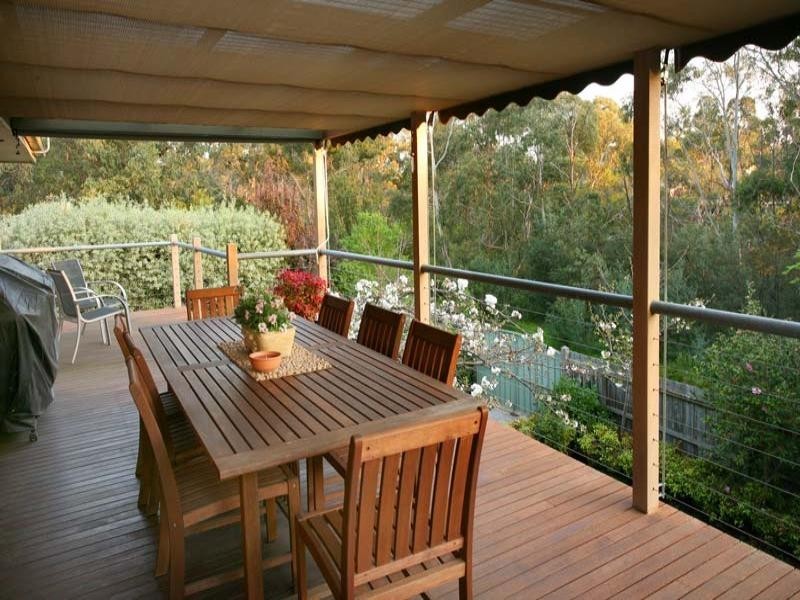 37 Bunker Crescent, Glen Waverley VIC 3150