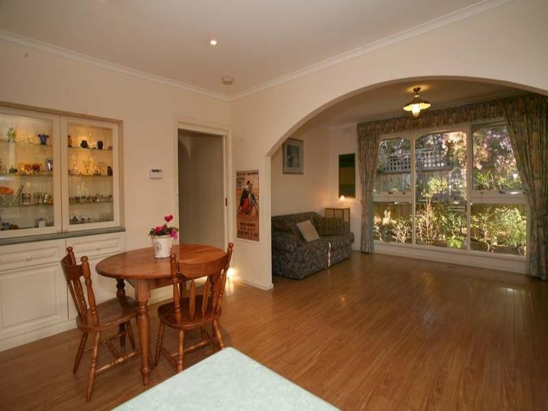 9 Roswell Street, Glen Waverley VIC 3150