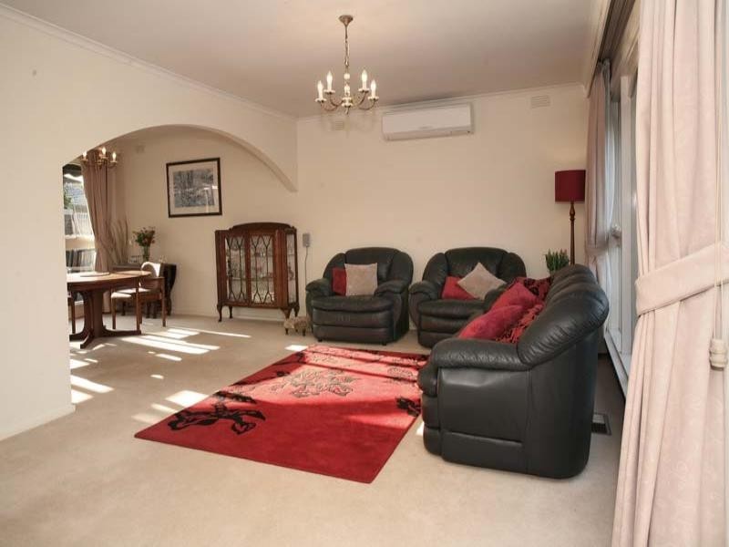 9 Roswell Street, Glen Waverley VIC 3150