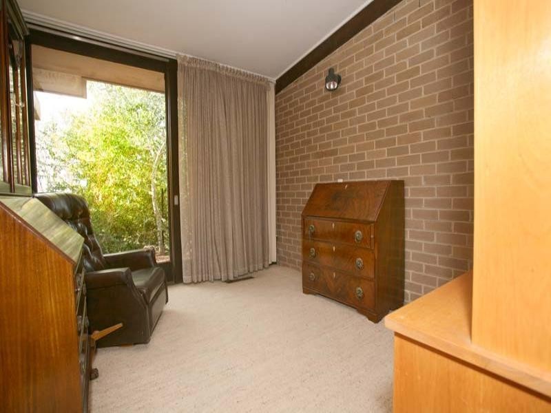 6 Stirling Crescent, Glen Waverley VIC 3150