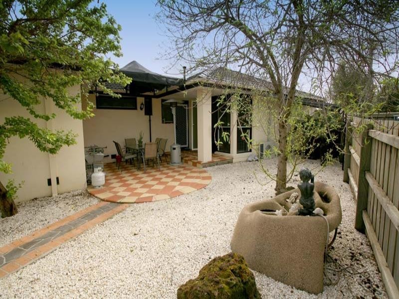 5 Facey Court, Noble Park North VIC 3174