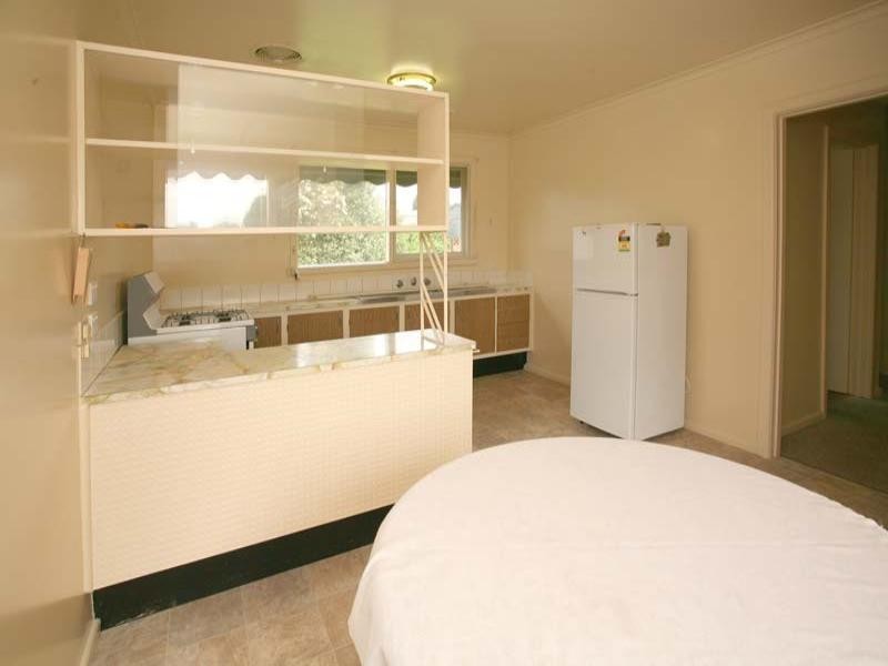 8 Hawdon Street, Dandenong North VIC 3175