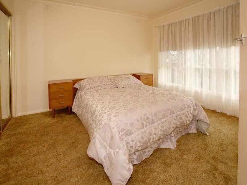 8 Hawdon Street, Dandenong North VIC 3175