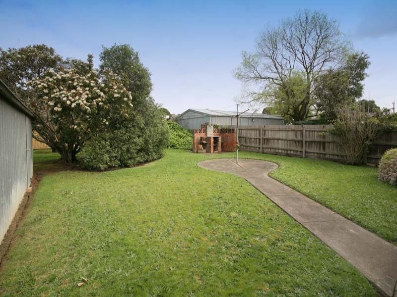 8 Hawdon Street, Dandenong North VIC 3175