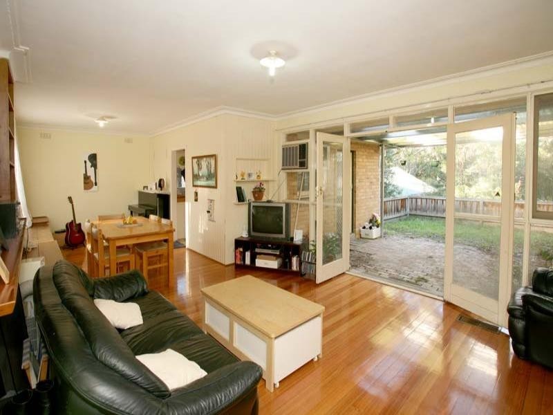 39 Aurisch Avenue, Glen Waverley VIC 3150