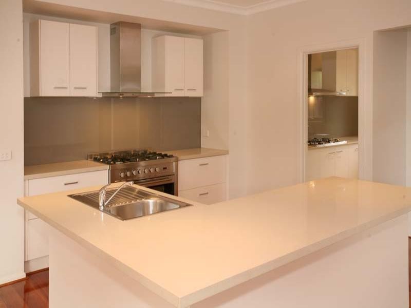 15 Glen Road, Glen Waverley VIC 3150