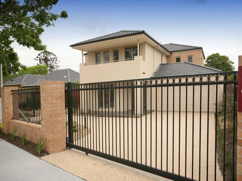 15 Glen Road, Glen Waverley VIC 3150