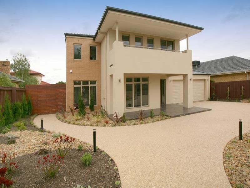 15 Glen Road, Glen Waverley VIC 3150