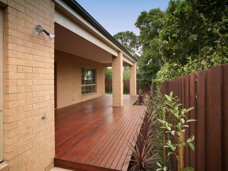 15 Glen Road, Glen Waverley VIC 3150