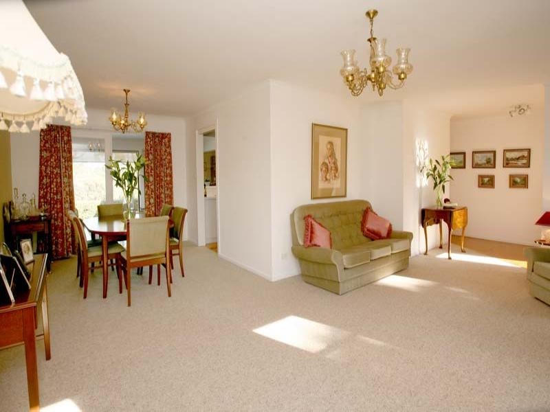 4 Weron Court, Vermont South VIC 3133