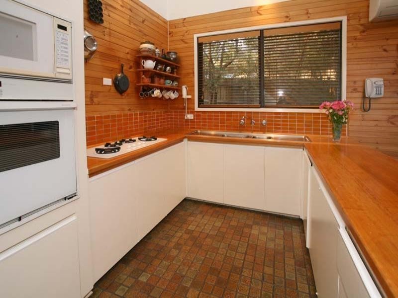 8 Trent Court, Notting Hill VIC 3168