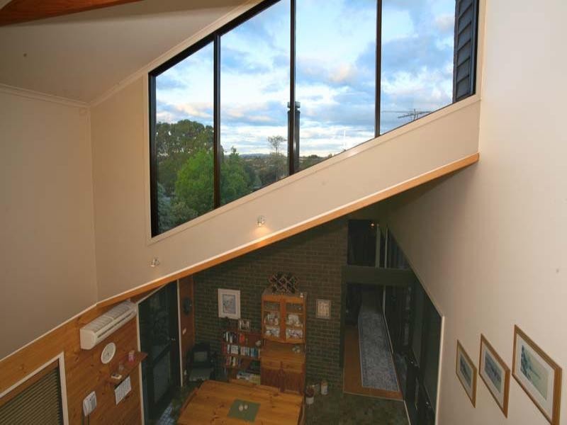 8 Trent Court, Notting Hill VIC 3168
