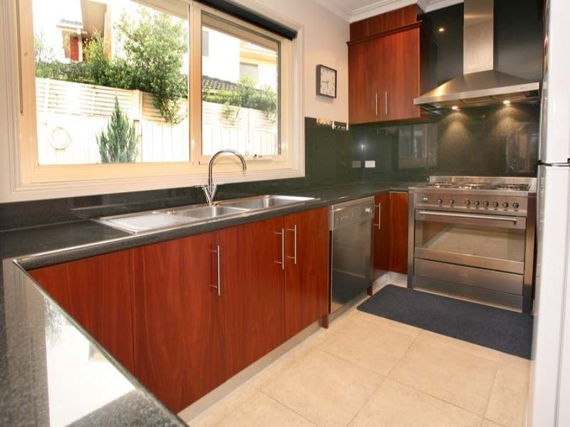 2/1 Stapley Crescent, Chadstone VIC 3148