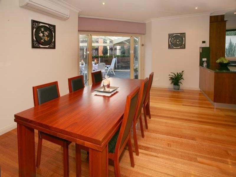 2/1 Stapley Crescent, Chadstone VIC 3148