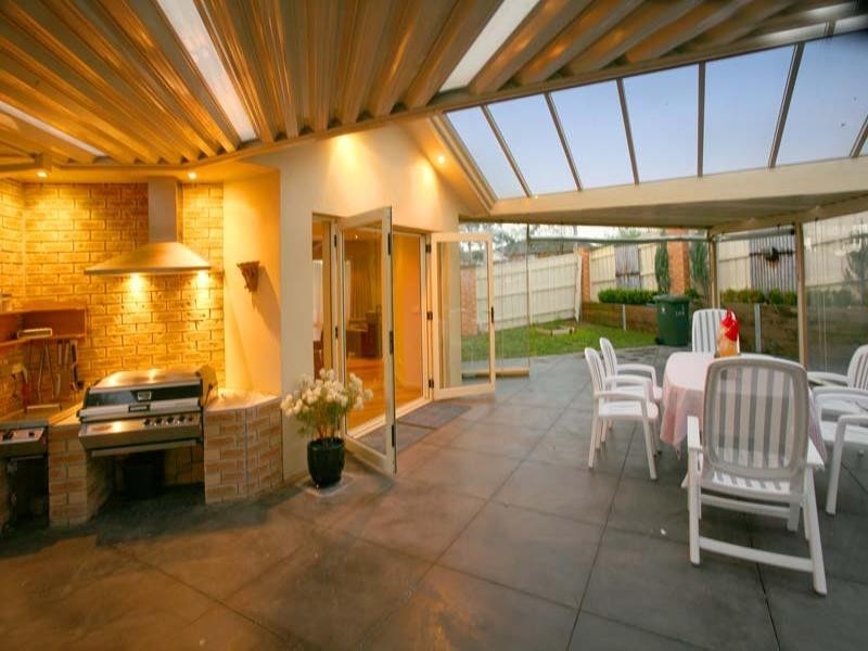 2/1 Stapley Crescent, Chadstone VIC 3148