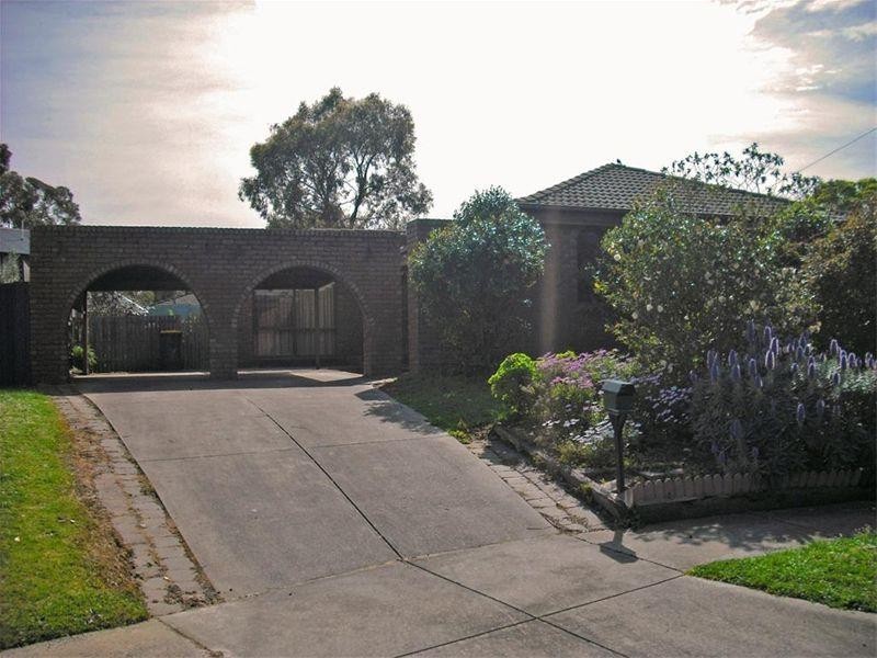 49 Calderwood Avenue, Wheelers Hill VIC 3150