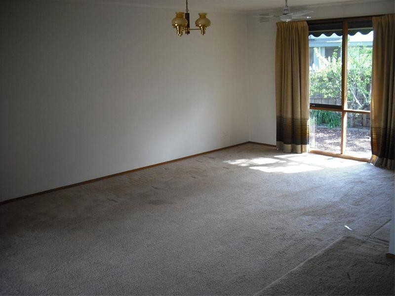 49 Calderwood Avenue, Wheelers Hill VIC 3150