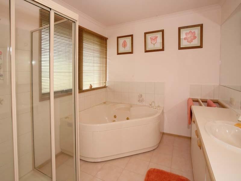 57 Tourmaline Crescent, Wheelers Hill VIC 3150