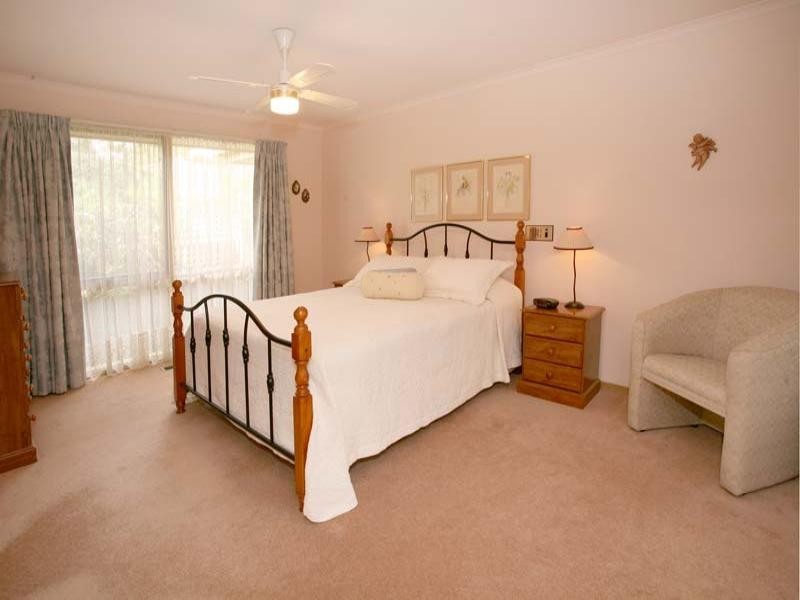57 Tourmaline Crescent, Wheelers Hill VIC 3150
