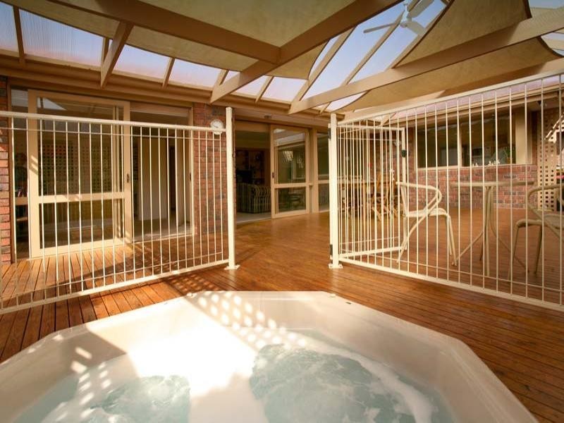 57 Tourmaline Crescent, Wheelers Hill VIC 3150