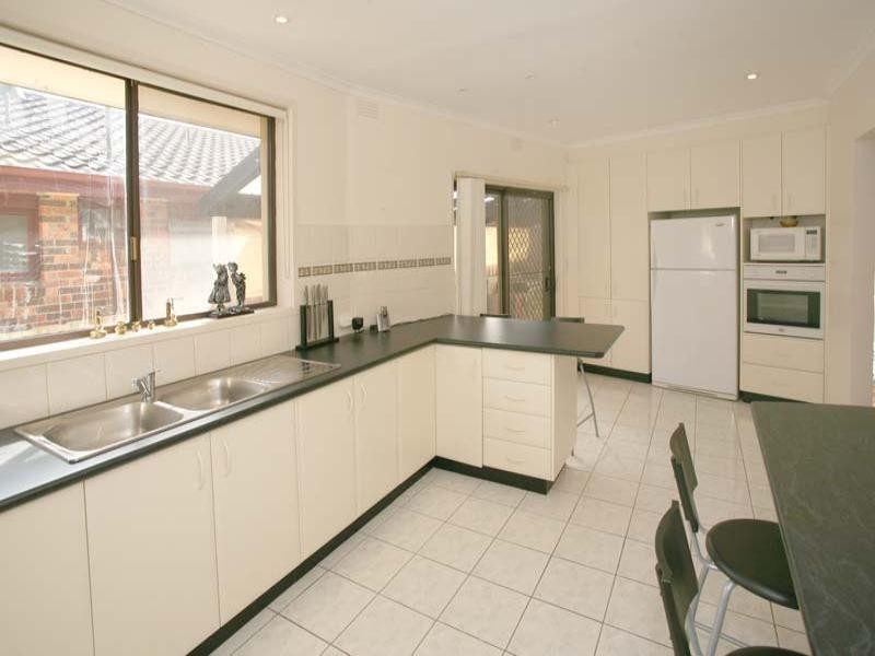 70 Chancellor Drive, Wheelers Hill VIC 3150