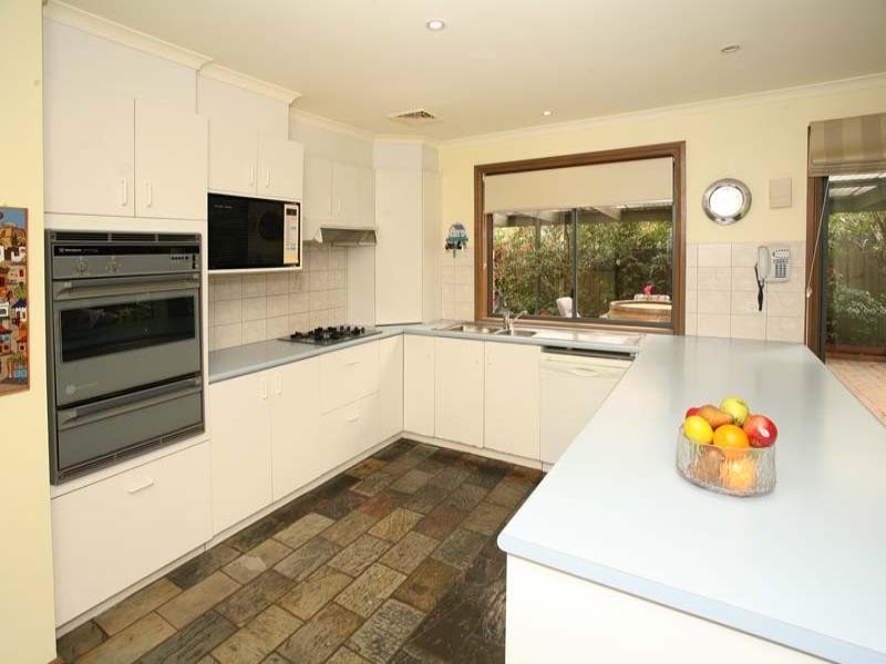 32 Mont Court, Vermont South VIC 3133