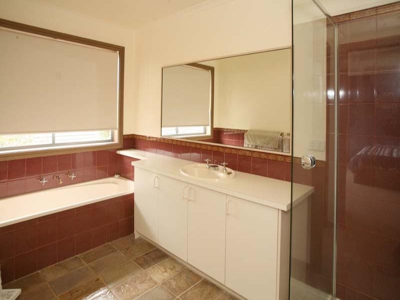 32 Mont Court, Vermont South VIC 3133