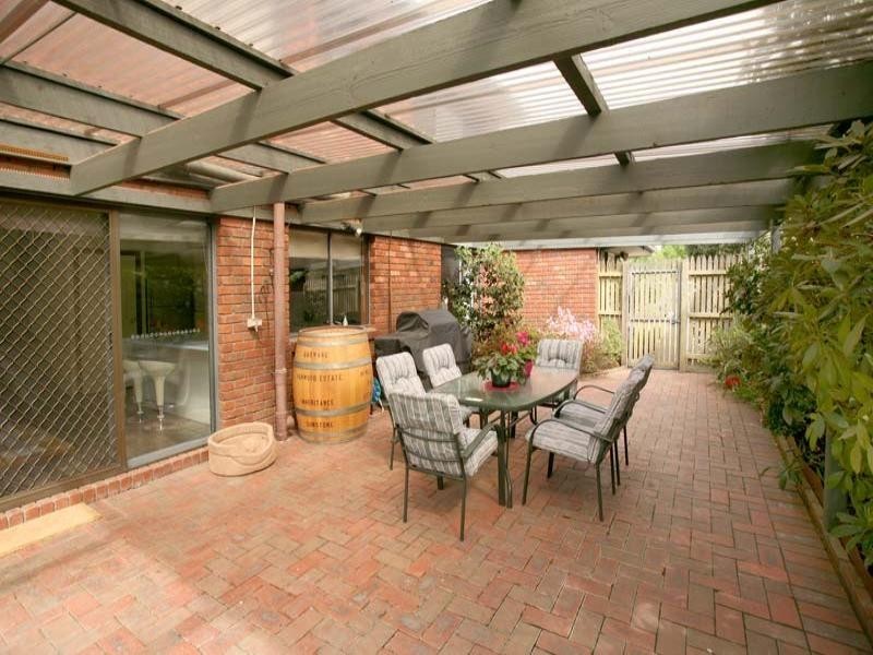 32 Mont Court, Vermont South VIC 3133